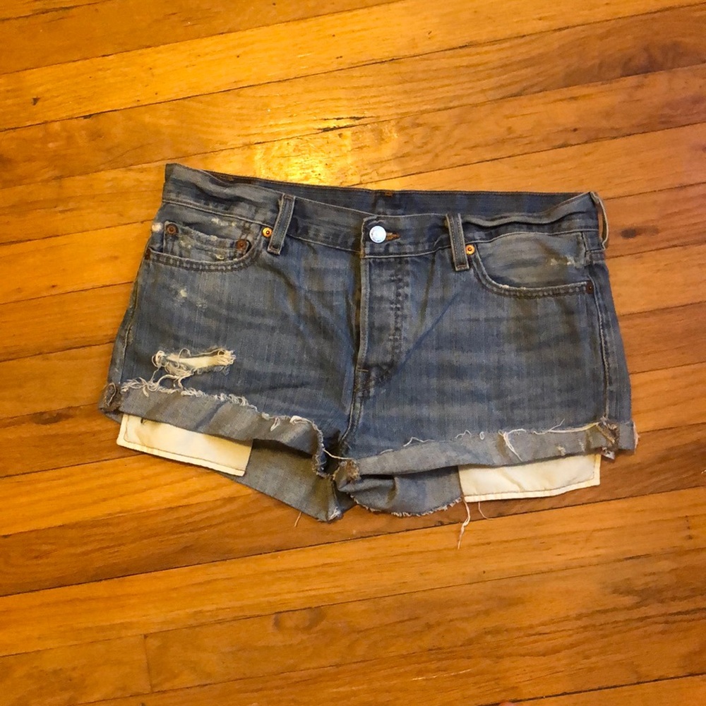 Levi jean shorts